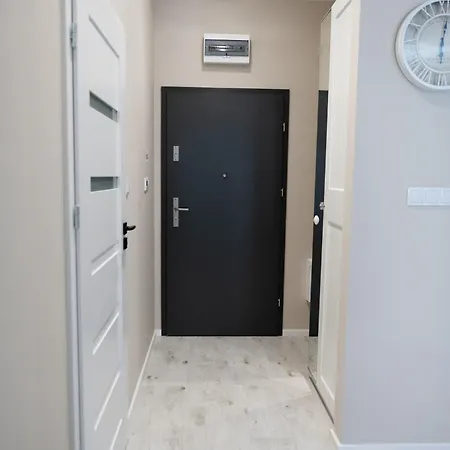 Blue 8 Apartment *